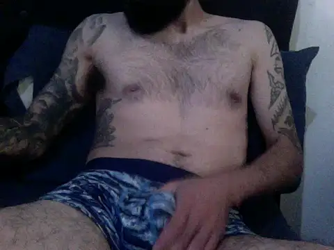 Snapshot of gaita2 chatting on 12/17/25, 02:56 gaita2 online show from 12/17/25, 02:56