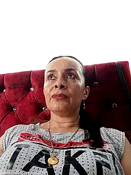 Snapshot of Samantha_Sullivan_ chatting on 12/17/24, 04:21 Samantha Sullivan online show from 12/17/24, 04:21