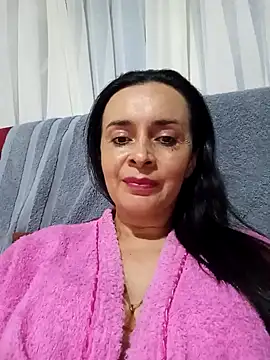 Snapshot of Samantha_Sullivan_ chatting on 12/26/24, 03:06 Samantha Sullivan online show from 12/26/24, 03:06