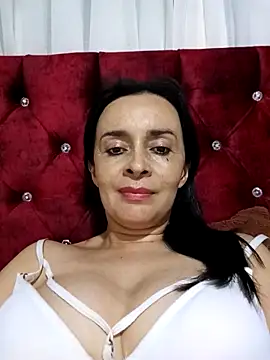 Snapshot of Samantha_Sullivan_ chatting on 02/19/25, 03:06 Samantha Sullivan online show from 02/19/25, 03:06