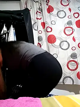 Snapshot of Samantha_Sullivan_ chatting on 03/19/25, 03:20 Samantha Sullivan online show from 03/19/25, 03:20