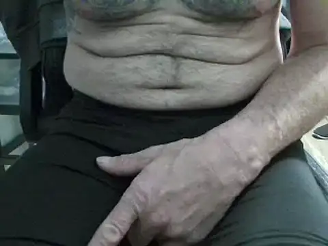 overaveragefreak4you online show from 12/15/24, 10:07