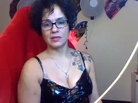 lachulalarubie online show from 12/24/24, 05:27