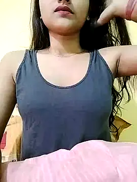 MISSQUEEN48 online show from 02/11/25, 06:30