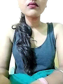 MISSQUEEN48 online show from 03/17/25, 07:35