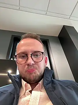 thehornyguy97 online show from 04/22/26, 02:40