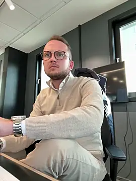 thehornyguy97 online show from 04/27/26, 05:49