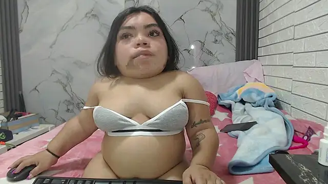 Michelle Brooks online show from 03/10/25, 04:03