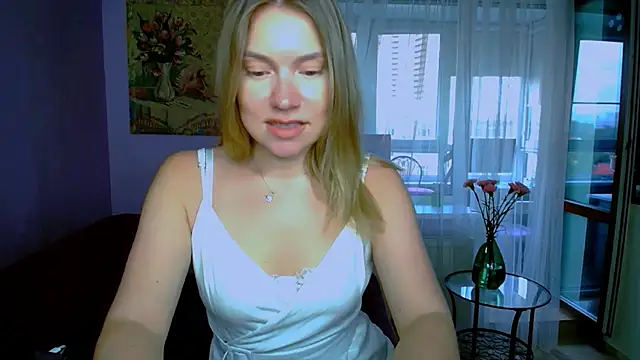 TaylorBre online show from 09/13/25, 05:29