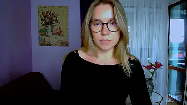 TaylorBre online show from 09/24/25, 10:40