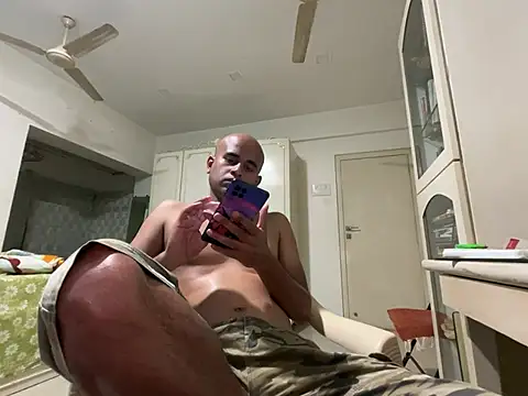 Snapshot of SammyChocolateIndian chatting on 01/14/25, 06:17 SammyChocolateIndian online show from 01/14/25, 06:17