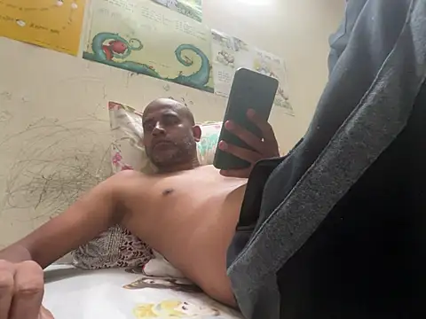 Snapshot of SammyChocolateIndian chatting on 09/24/25, 12:52 SammyChocolateIndian online show from 09/24/25, 12:52