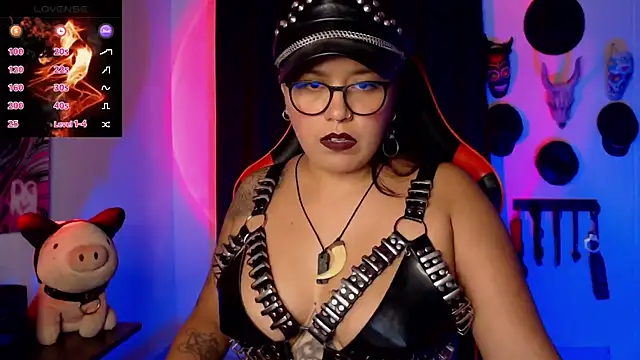 LilithSharon online show from 10/21/25, 05:13