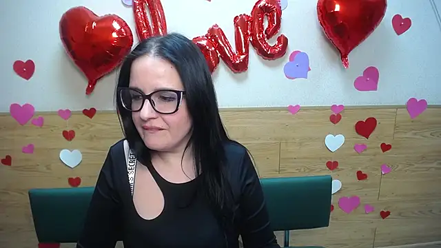 Snapshot of TayaBoret chatting on 02/11/25, 03:29 TayaBoret online show from 02/11/25, 03:29