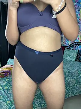 Hot royalbhabhi online show from 02/20/25, 04:36