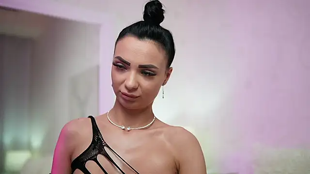 Snapshot of MaraJolie chatting on 01/24/25, 09:37 MaraJolie online show from 01/24/25, 09:37