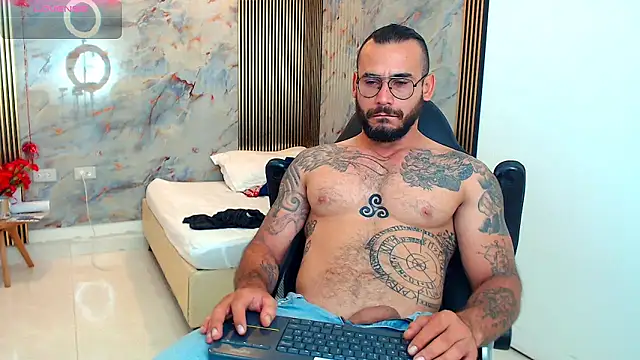 hanz col online show from 02/09/25, 03:22