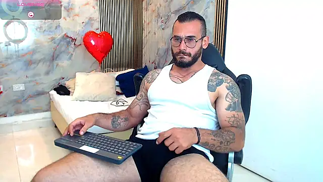 hanz col online show from 02/12/25, 08:18