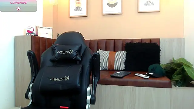 hanz col online show from 03/06/25, 05:24