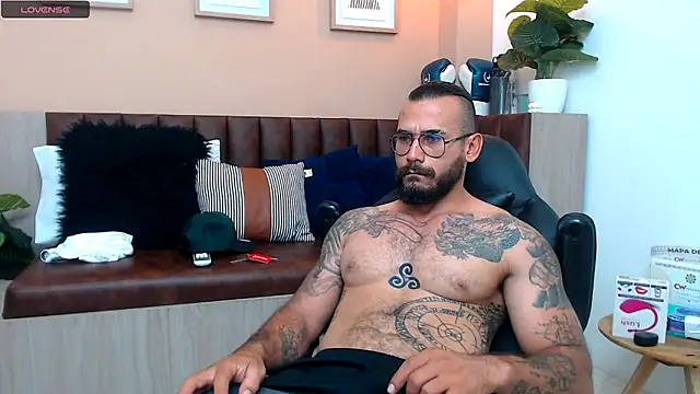 hanz col online show from 03/13/25, 02:44