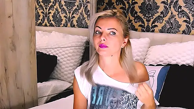 Aly girl1 online show from 09/09/25, 06:24