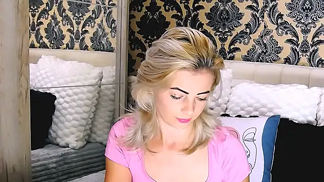 Aly girl1 online show from 09/22/25, 09:00