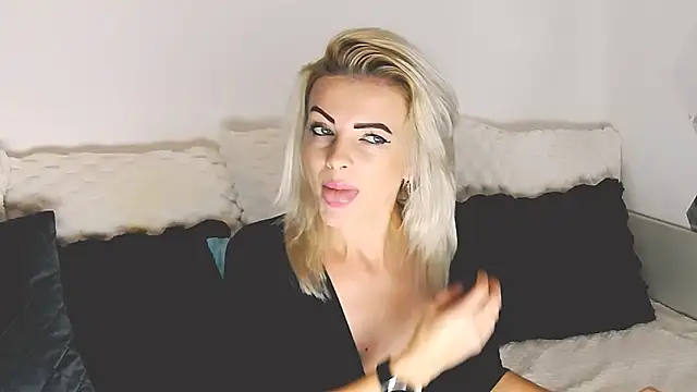 Aly girl1 online show from 11/10/25, 11:42