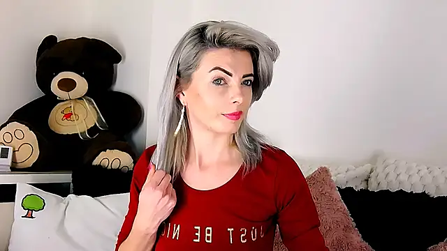 Aly girl1 online show from 04/01/26, 11:00