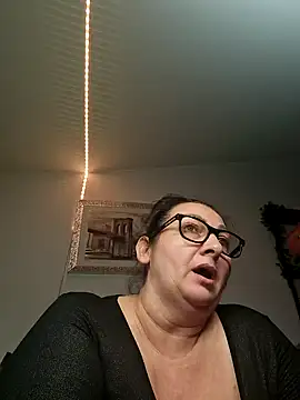 Genoveva73sexy online show from 12/18/24, 10:40