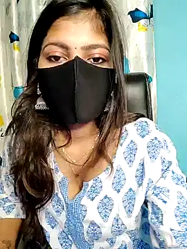 Snapshot of Reena_Singh53 chatting on 01/22/25, 01:32 Reena Singh53 online show from 01/22/25, 01:32