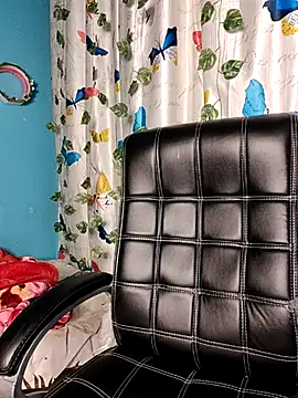 Snapshot of Reena_Singh53 chatting on 02/12/25, 02:43 Reena Singh53 online show from 02/12/25, 02:43