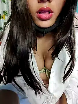 Snapshot of Reena_Singh53 chatting on 02/23/25, 05:12 Reena Singh53 online show from 02/23/25, 05:12