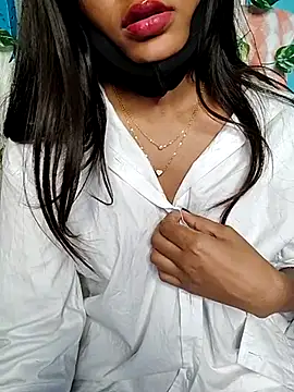 Snapshot of Reena_Singh53 chatting on 02/23/25, 05:29 Reena Singh53 online show from 02/23/25, 05:29