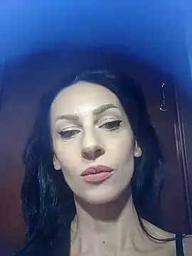 Snapshot of dahlia_82 chatting on 12/10/24, 10:06 dahlia 82 online show from 12/10/24, 10:06