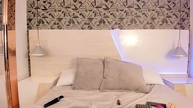 IvannaAnggel online show from 02/18/25, 03:21