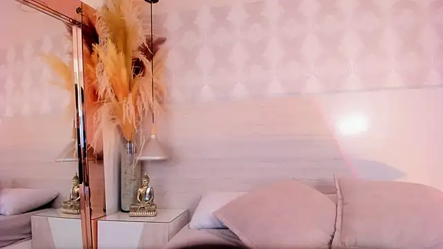 IvannaAnggel online show from 01/17/26, 01:16