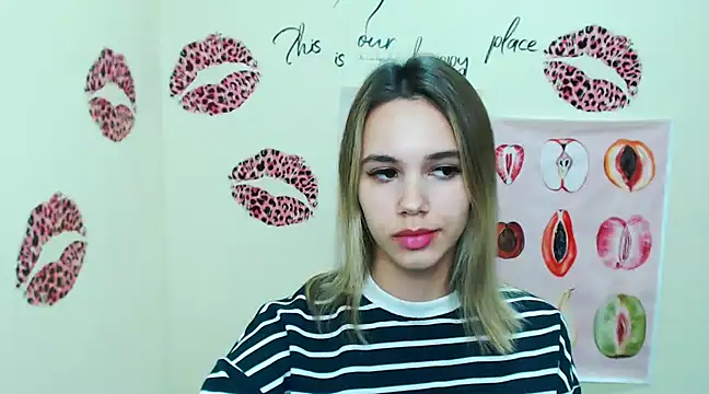  StAcY online show from 12/08/24, 01:47