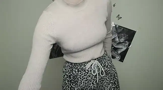  StAcY online show from 02/04/25, 01:16