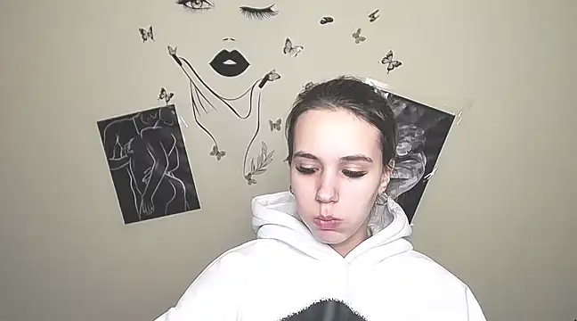  StAcY online show from 03/11/25, 01:45