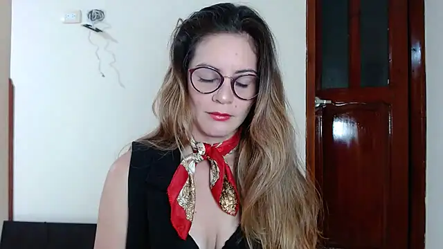 Snapshot of Hanny_24 chatting on 12/10/24, 09:33 Hanny 24 online show from 12/10/24, 09:33