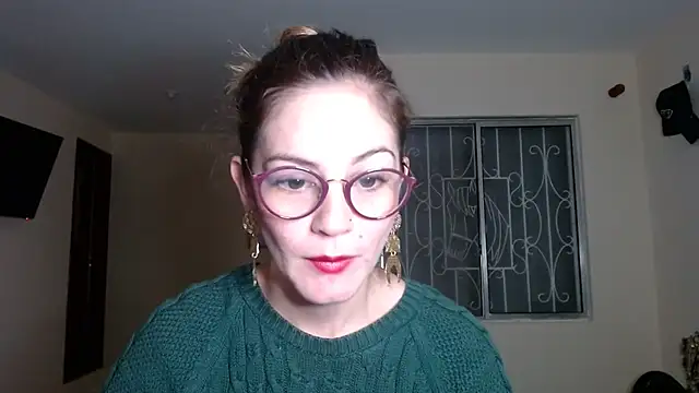 Snapshot of Hanny_24 chatting on 12/19/24, 09:29 Hanny 24 online show from 12/19/24, 09:29