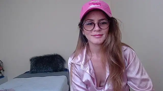 Snapshot of Hanny_24 chatting on 01/10/25, 09:13 Hanny 24 online show from 01/10/25, 09:13