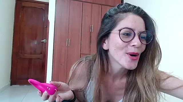 Snapshot of Hanny_24 chatting on 01/14/25, 09:24 Hanny 24 online show from 01/14/25, 09:24