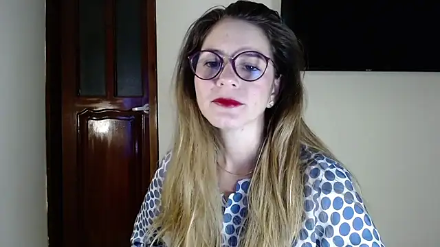 Snapshot of Hanny_24 chatting on 01/19/25, 11:12 Hanny 24 online show from 01/19/25, 11:12