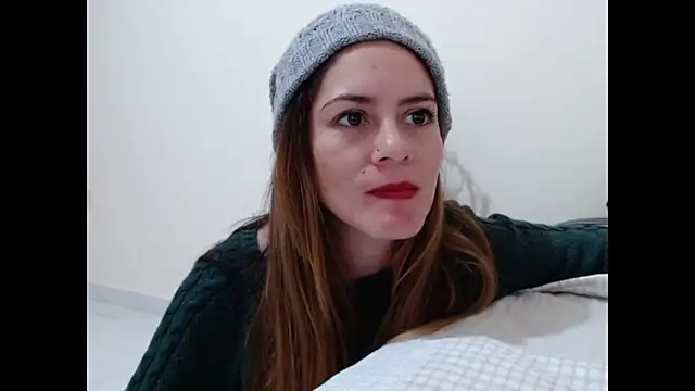 Snapshot of Hanny_24 chatting on 01/22/25, 12:49 Hanny 24 online show from 01/22/25, 12:49