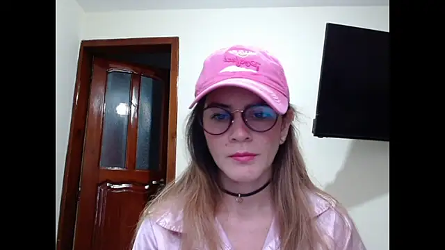 Snapshot of Hanny_24 chatting on 01/26/25, 11:39 Hanny 24 online show from 01/26/25, 11:39