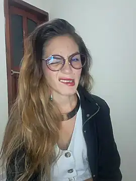 Snapshot of Hanny_24 chatting on 01/29/25, 08:18 Hanny 24 online show from 01/29/25, 08:18