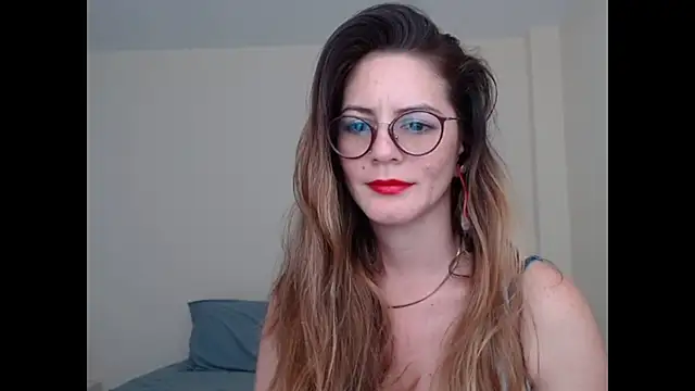 Snapshot of Hanny_24 chatting on 02/10/25, 06:45 Hanny 24 online show from 02/10/25, 06:45