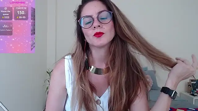 Snapshot of Hanny_24 chatting on 02/13/25, 06:38 Hanny 24 online show from 02/13/25, 06:38