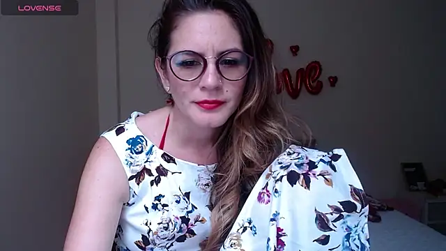 Snapshot of Hanny_24 chatting on 02/14/25, 03:36 Hanny 24 online show from 02/14/25, 03:36